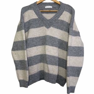 Little Mountain Vancouver Striped V-Neck Sweater Grey Cream One Size